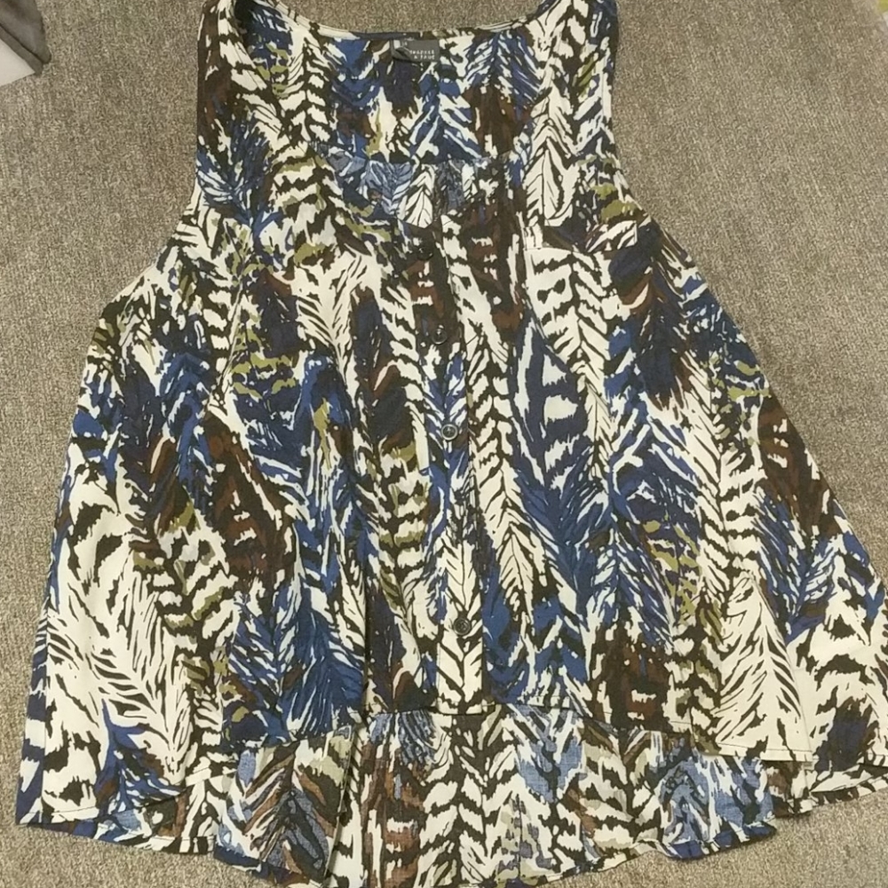 High-Low Top - Picture 10 of 10
